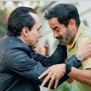 Aarón Balderi Instagram - Seguimos en cartelera #FamiliaNacional Parte 2 #cinemexicano
📸 @jmgussr crack!