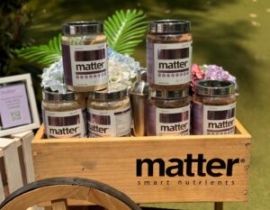 Aarón Balderi Instagram - Feliz de, ahora, formar parte de @youmatter.mx, justo lo que necesito para mi estilo de vida. Porque después de los 40, todo por dentro cambia. 😀 #cadaquiensupiel #youmattermx #mattersport