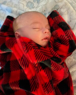 Aaron Carter Instagram - Our precious angel #PrinceLyricCarter You are a gift from god son always remember daddy and mommy love you with all our hearts 👨‍👩‍👦 @missmelaniemartin ❤️ #naptime #fatherhood #newparents