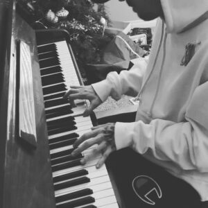 Aaron Carter Instagram - “Isn’t she lovely” 🎶 - Stevie Wonder - 9th, 11th, and 13th chords (Unless marked major or minor) are just dominant 7th chords with extensions, so if needed you can always just play 7ths - depending on how true you want to be to the original.

You could even simplify further. You would lose some of the jazz/soul feel but still get the point across if you take the 7ths off the Maj7 and Min7 chords. 
I’m playing true to the original all 9th 11th and 13th chords 🤴🏼 #isntshelovely #steviewonder #pianocover