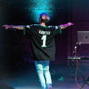 Aaron Carter Instagram - ÷_÷
¥¥¥
Yoda goat SOAR