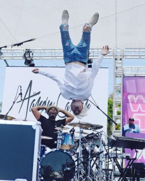 Aaron Carter Instagram - No fear 15 foot backflip off my drummers kick drum can’t wait to get back on the stage again tour was dope this year prepping for my winter tour rehearsals start next week #TheAfterPartyTour2.0