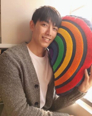 Aaron Lai Instagram - 🌈綻放吧🌈
預祝10／29 彩虹遊行一切順利！
願平權、尊重都能滲透這世界每個角落

#HOMEisLOVE
#HOLAtw
