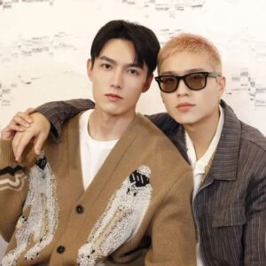 Aaron Lai Instagram - 不得了了這組😊
謝謝攝影師讓我們任性的拍照

更多的訪談內容都在：
numan.tokyo/interview/Z1CTU
buff.ly/3TTt8rI

#MovieCollection 
#numan