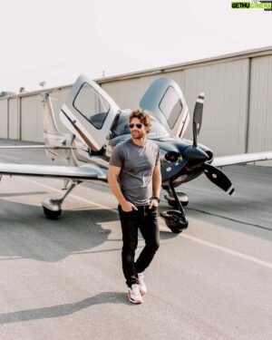 Aaron O'Connell Instagram - Watched the sunset in the air with my co-pilot to celebrate National Aviation Day ✈️ #cirruslife