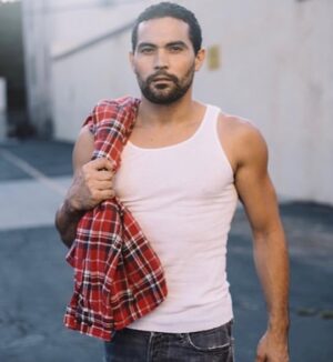 Aaron Toney Instagram - #tb with someone very special in my life. Miguel Garcia @migandg has known me since I literally starting working in the business. We both were cirque performers. I am one year before he showed up but he definitely took it to the next level making strides in Le Reve and doing the corporate scene for years. 

I’m proud to see my friend grow now as a stunt performer and see how this experience has shaped him. Thank you Miguel for all your hard work. I know I’m a hard sell when it comes to action, thank you for working very hard to make it work and make Namor look like the character we all wanted to see. Namor is now apart of you. You and Tenoch achieved something amazing. Thank you hermano. Love you my friend. ❤️🙏🏾

#stunts #action #marvel #poc #culture #mesoamerica #blackpanther #namor