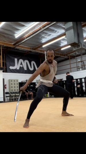 Aaron Toney Instagram - Playing with strike and counter patterns. Thanks for the tips and filming 🎥 @armandrabanal 🔥 #sword #katana #anime #kenshin #movement #  #jam #jamfam #poc #action #actor #actiondesign #samurai #ghostoftsushima #toshiromifune #himurakenshin #samuraix #afrosamurai #yasuke #blade #characterdesign #character