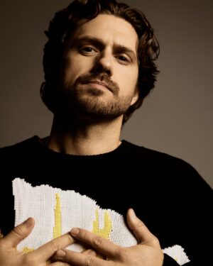 Aaron Tveit Instagram - @numero_netherlands 🌻

Photographer: @flxashstudios 
Stylist:  @brandonmgarr 
Groomer:  @timmackaybeauty 
Set design:  @rossmccallum_ 
Executive producer:  May Lin Le Goff for Aries Rising 
Interview: @marekbartek