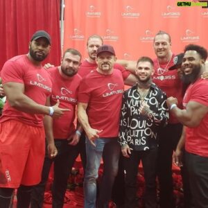 Aaron W Reed Instagram - Doug, you are missed my friend. The toughest bodybuilder I ever trained with. Always humble and driven to be better. But you were more than a bodybuilder to me. You were my friend. Rest in peace brother, keep the squat rack ready in heaven. 💔