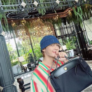 Aaron Yan Instagram - #泰國🇹🇭
#凱賓斯基
這次在🇹🇭住的是剛剛蓋好的凱賓斯基，好美😍

綠化的好漂亮！周遭的餐廳選擇超級多🥳🥳
早餐很好吃😂😂