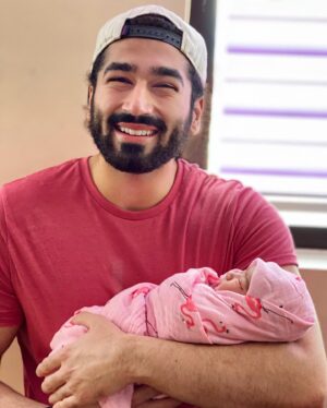 Aashirman DS Joshi Instagram - World, meet my cutie niece Ayanka ⭐️ Another ♍️ in the fam ☺️