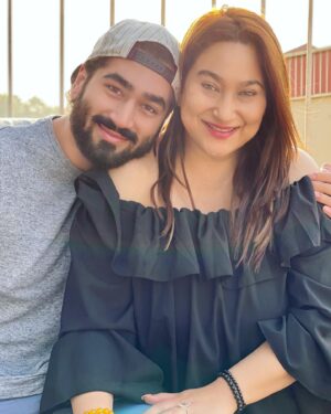 Aashirman DS Joshi Instagram - Happy Birthday to My Everything ! 🥺
How lucky am I to have found my first and only best friend in you ! Just the fact that I have someone I can confide in about everything and anything under the sun makes life so much better 🤗
The world really is a better place with someone as exquisite as you in it ⭐️ It’s a privilege to know and to be related to you, Queen 👑
The rainbow in the picture was meant to be because you literally are the rainbow of my life 🌈☺️
I Love You So Much Mamu ❤️🥺