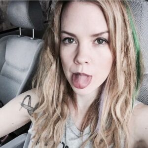 Abbie Cobb Instagram - Blonde: “What does idk mean?”
Brunette: “I don’t know.”
Blonde: “OMG, nobody does!”