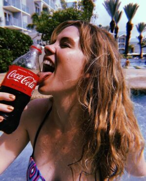 Abbie Cobb Instagram - Sunday Funday 🌹🔆
