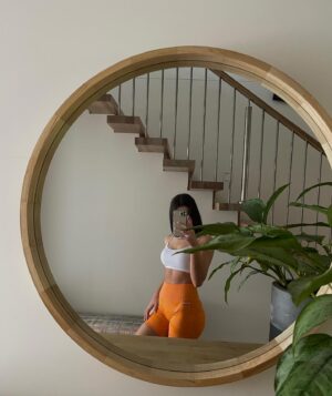 Abby Bergman Instagram - I was so lucky to receive a package from @shawtyactive this week, an Aussie brand located in my favourite place, the Gold Coast. The garments are all made from moisture wicking fabric, snug yet stretchy and hug in all the right places. I’m wearing seemless contour leggings in deep teal, seamless camo shorts in neon orange and bubblegum. Thank you so much @shawtyactive for new favs, im so exited to workout these new pieces in the gym!
