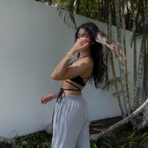 Abby Bergman Instagram - Thank you so much @haimzwear for the gorgeous goodies you gifted me for my birthday 💕 Im wearing the Wrap Crop and the Puff Print Tee. I’ll be wearing these all summer!!
#croptop #croptopstyle #activewear #activewearaddict #sportychic #chilloutfit #chilled #chill #greytrackies #youngactor #modelstyle #modelfit #modelfitness #bikinitop #stunnersoninsta #beautifulgirls #beauty #longhairgoals #longhairgirls #girlmodels #teenmodel #melbourneinfluencer #gifted #birthdaygifts @cameo @cameoaustralia