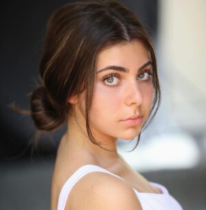 Abby Bergman Instagram - fresh faced shoot by @aliciaruberto @newdimensionphotographyau . I am absolutely in love with the results especially because I have never done a no makeup shoot before! @aliciaruberto really brought out my best features and I couldn’t be happier with the results! 

#mascaraonly #coachella #newshoot #photoshoot #nomakeupmakeup #freshfaced #keepgoing #positivevibes #weekendtime #bigeyes #biggreeneyes #newheadshots #melbournemodel #melbournemodels #beauty #melbourneinfluencer #shootday #bnw #bnwphotography #wokeuplikethis #stare #insta_ #nomask #thisisme #freshfaces #aussiebeauty #abbybergman #abbybergmanphotos