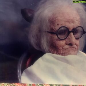 Abdollah Eskandari Instagram - پیرزن فیلم دست فروش