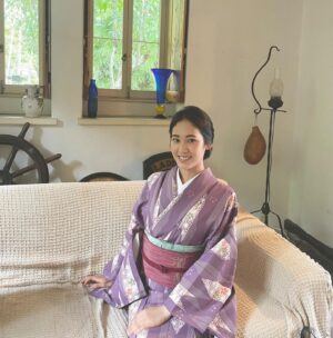 Abe Junko Instagram - 読売テレビ・日本テレビ系『 #5分後に意外な結末』
第4週『 #親友交歓 』に出演します。（13日深夜0:29~)
#古川雄輝 さんと、#笠松将 さんと📸✨

旧友への複雑な心情やお二人の醸し出す空気感が
最後まで見逃せません。

原作となる、太宰治の短編とはまた一味違う
このドラマならではの面白みをご堪能下さい！

@yuki_furukawa_hp 
@show_kasamatsu_official