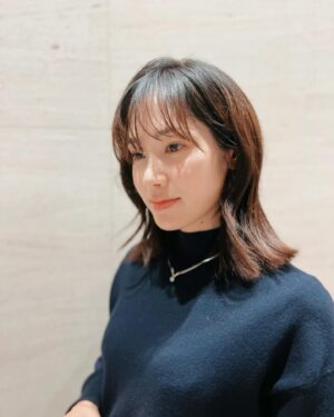 Abe Junko Instagram - 💙

朝起きた時、肌寒く感じて
昨日は少し着込みすぎてしまいました。

ほんと、過ごしやすい季節になってきましたね♡

最近は隙間時間にラジオを聴いています📻🎧
ラジオは「聴く」もの。
でも聴いているうちに、引き込まれて自分もその会話に参加しているかのような錯覚を覚えます。
そのおもしろさを再発見中です♡