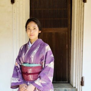 Abe Junko Instagram - 久しぶりのお着物が
嬉しくて。。(∗˃̶ ᵕ ˂̶∗)

昨晩の『親友交歓』いかがでしたか？

太宰治の本の世界に
ちょっともぐり込んだようで
胸が踊りました♡

#親友交歓
#5分後に意外な結末 
#太宰治