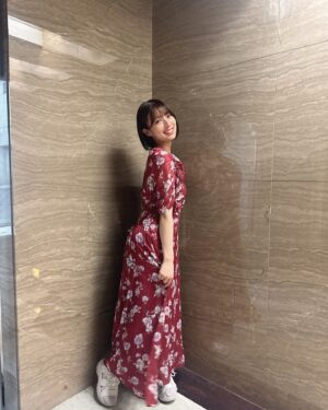 Abe Wakana Instagram - ひと足お先に
夏、失礼します🍉☺️

この夏のご予定は？？
#snidel#01#fyp#fypシ#夏#ワンピース