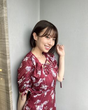 Abe Wakana Instagram - ひと足お先に
夏、失礼します🍉☺️

この夏のご予定は？？
#snidel#01#fyp#fypシ#夏#ワンピース