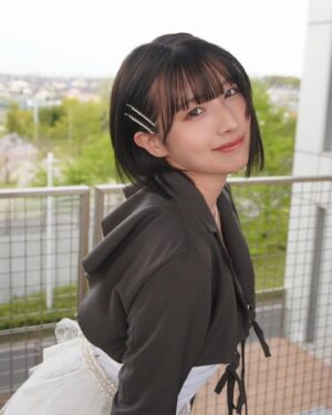 Abe Wakana Instagram - New single「これが愛なのか？」
本日発売です！🤟🏻

NMBOfficial YouTubeのMVも、ぜひご覧くださいね🤟🏻

そこに愛はあるんか〜？🥰
#Isthislove
#NMB48#アイドル