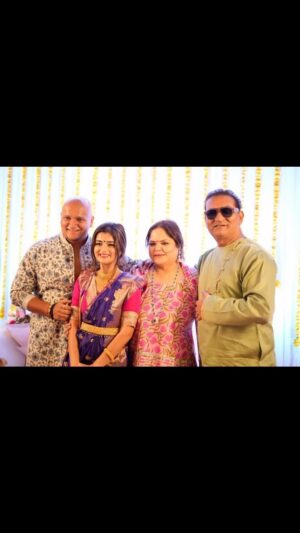 Abhijeet Bhattacharya Instagram - #happybirthday our darling beautiful daughter our Bachha MAYUKHI..