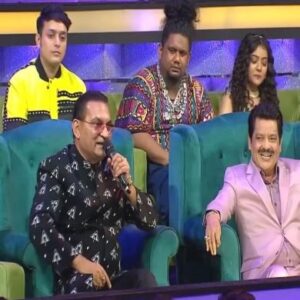 Abhijeet Bhattacharya Instagram - #KavitaKrishnamurthy ... an institute of singing 
#abhijeetunplugged
#abhijeetsongs
#chandaniraat
#uditnarayan
#abhijeetfans
#AnuMalik
#nitimohan