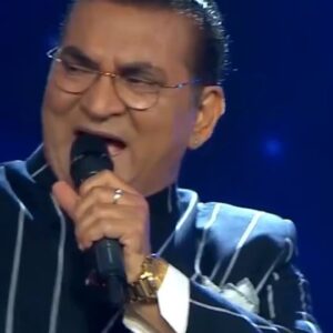 Abhijeet Bhattacharya Instagram - Bass Itna sa Khwaab hai... #chaandtaaretodlaun
#abhijeetunplugged
#AbhijeetLive
#basitnasakhwaabhai
#abhijeetsongs
#bollywoodmusic
#bollywoodsongs
#javedakhtar
#JatinLalit
#YesBoss
#SRK
#90smusic
#90sera
#BollywoodClassics
#teamabhijeet
#nihal