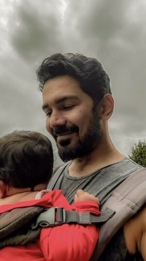 Abhinav Shukla Instagram - E & J love their evening walks ! #E&J