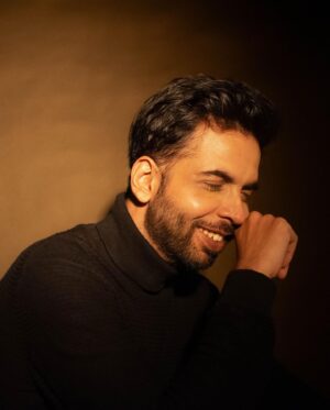Abhishek Banerjee Instagram - Swipe left for vibe change ;)

@trunkmotionpictures 
@ryan_cube
@palka_sodhi

Hair @arbazshaikh6210 
Makeup @makeupby.shiva 

#differentmoods #differentvibes #actor #actorslife