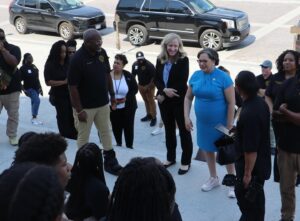 Abigail Spanberger Instagram - I was glad to welcome students from Commonwealth Attorney Anton Bell’s Junior Commonwealth’s Attorney Program to the U.S. Capitol today! Thank you for bringing your questions and your enthusiasm.

I hope you enjoy the rest of your time in our nation’s capital!