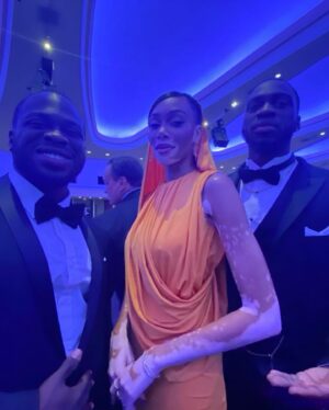Abimbola Osundairo Instagram - Osundairo brothers take over White House Correspondents’ Dinner
📷 : @lawbogada