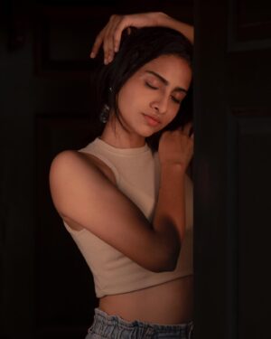 Abitha Venkat Instagram - Light, shadows and hope 🎭
.
By @irst_photography 
.
..
#shadesofpics #instatuesday #india #chennai #photo #photography