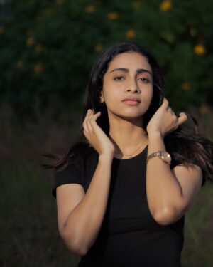 Abitha Venkat Instagram - A quick early morning shoot with @kilaruness 🤗
Vibes don’t lie 🙌🏼
.
..
…
#sunrisephotography #saturday #instagram #india #trending #modelphotography #hyderabad #abithavenkat