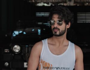Abrar Qazi Instagram - Make everyday a little less ordinary...!

#yehhaichahatein #onlocationshoot #shades #contrastphotography #potrait #candid 

Credits: @shailesh6916