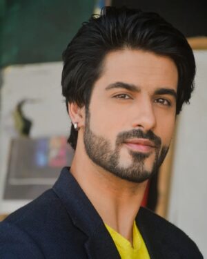 Abrar Qazi Instagram - Whatever you do,good or bad, people will always have something negative to say about you and that is life...

#thoughts #picoftheday #mood #actorslife