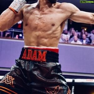 Adam Azim Instagram - When disrespecting @adam.azim1 goes wrong 😳🔥

#PetitjeanAzim | @skysportsboxing