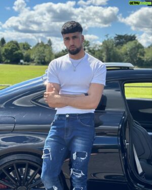 Adam Azim Instagram - Eid Mubarak All 🌙 

-

-

📸: @ovoali_

#eidmubarak #life