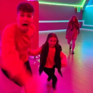 Adam Beales Instagram - She’s after us!!! 😱🦾 #reels