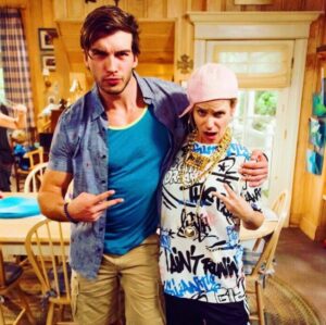 Adam Hagenbuch Instagram - Happy Birthday to @andreabarber the best TV sister I ever had! Andrea is a comic genius and she’s also the only member of the cast who wrote an episode of the show as far as I know! Crazy enough, her birthday and my real sister’s birthdays are only a couple days apart. 
Coincidence?
.
.
#fullerhouse #birthday #andreabarber