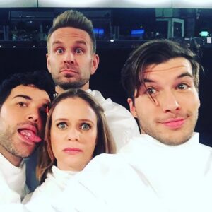 Adam Hagenbuch Instagram - Happy Birthday to @andreabarber the best TV sister I ever had! Andrea is a comic genius and she’s also the only member of the cast who wrote an episode of the show as far as I know! Crazy enough, her birthday and my real sister’s birthdays are only a couple days apart. 
Coincidence?
.
.
#fullerhouse #birthday #andreabarber