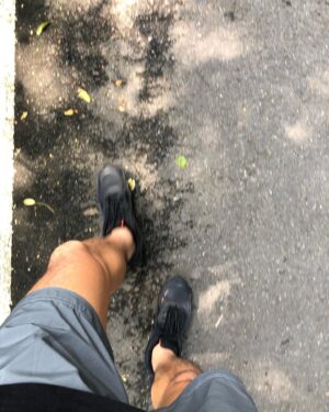 Adam Lin Instagram - 需要放鬆一下～來找鏡子好朋友⛰️

新書《秘密嗑》正式預購中！
限量組合火速減少中🤣🫡

#秘密嗑