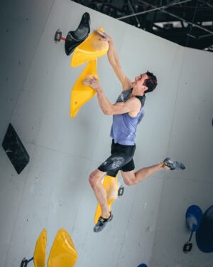 Adam Ondra Instagram - Great start to the @olympics Qualifiers event in Budapest 🇭🇺 (Hungary). Had fun on 4 boulderproblems, managed to top 2 of them 👊 And then had an epic fight on problem 4, one of the best problems I have ever climbed on a comp 👌

It was really 🔥 hot today, but I really appreciate that the venue is set in a beautiful green park that definitely helps to make the heat more bearable 👊

Check out the interim results and watch live streams - links are in BIO. 

See you tomorrow 🤜🤛

📸 by @pet.phot

#climbing #sportclimbing

@olympcsmv @horosvaz.cz @olympijskytym

@mammut_swiss1862 @lasportivagram @euroholds @mix.it
@hudysport @rohlik.cz @sensfoods @211_zpmvcr @mercedesbenz_autojihlava @drwittczsk @the_playbook_house @veolia_cz Cardion