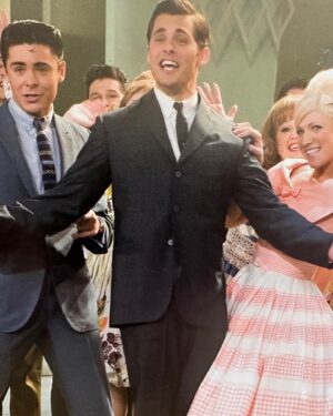 Adam Shankman Instagram - Happy bday to the actual nicest kid in town: @james_marsden . They don’t get any Cornier than you buddy. Love you to the mooooon and back. Everyone, give Prince Edward some loooooove! 🌽