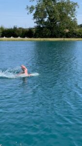 Adam Walker Instagram - You can only improve if your prepared to work on yourself. The best decision I ever made was learning to swim this way!!! It changed my life 🏊‍♂️🙏
#oceanwalkertechnique