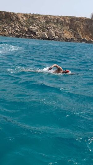 Adam Walker Instagram - Why do you love to swim???

#freedom #oceanwalkertechnique