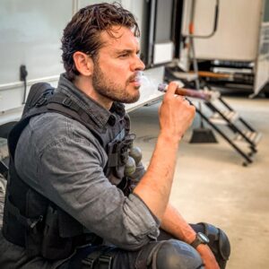 Adan Canto Instagram - Cigar break between scenes out on location!
Un buen puro. 

What do you guys do to relax?

@agentgamemovie @grantsjohnsonfilms @tylerkonney